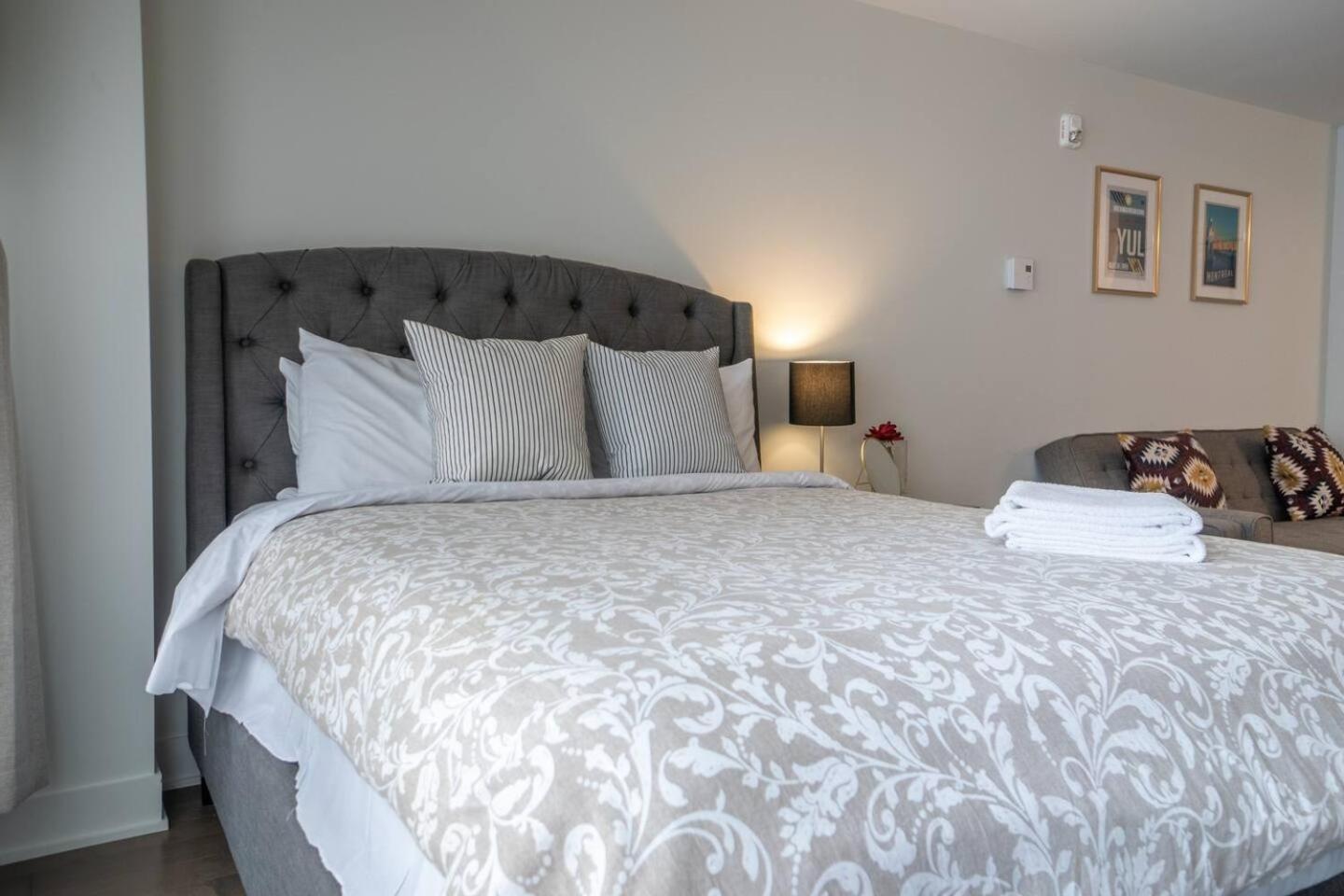 Rozenhaus Montreal Hotel エクステリア 写真