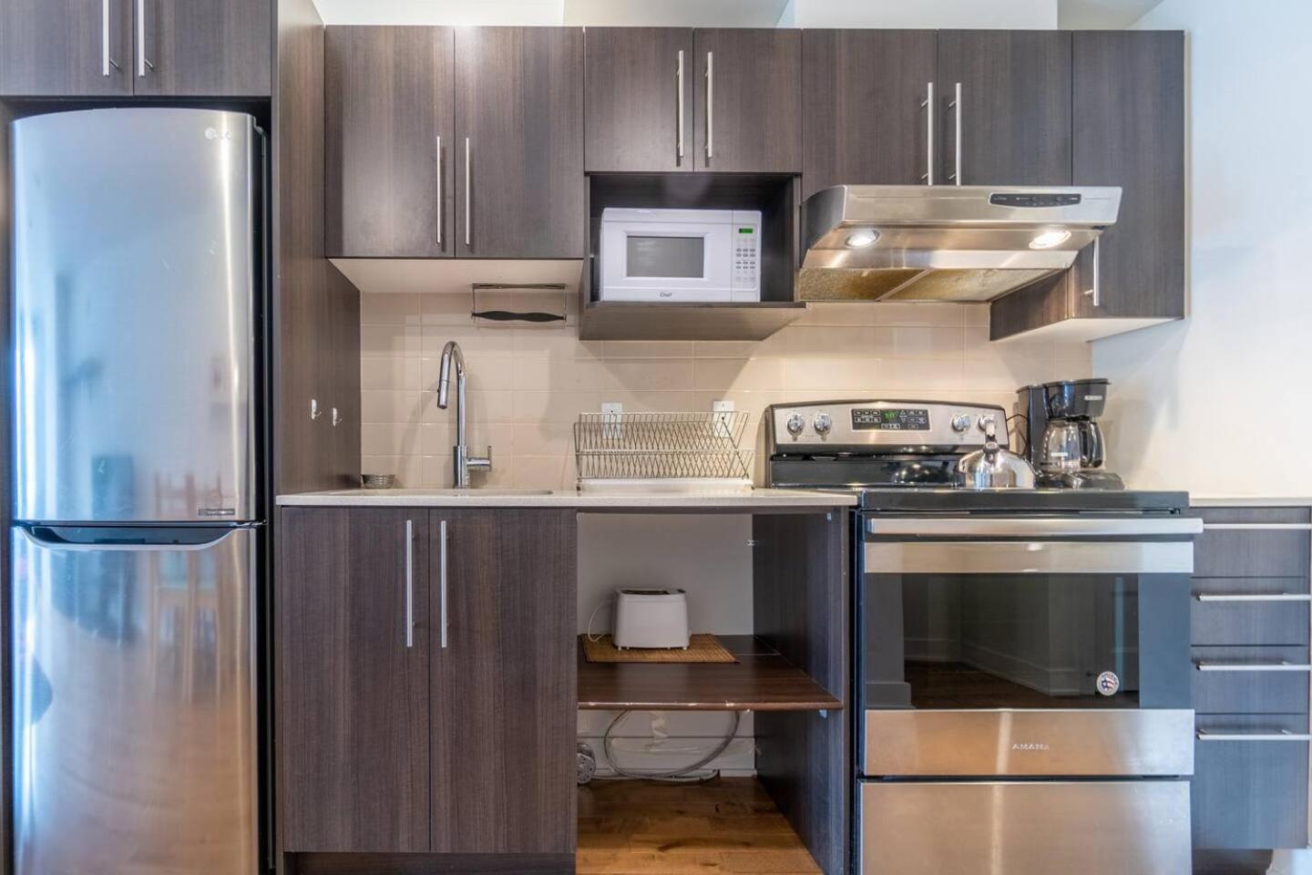 Rozenhaus Montreal Hotel エクステリア 写真