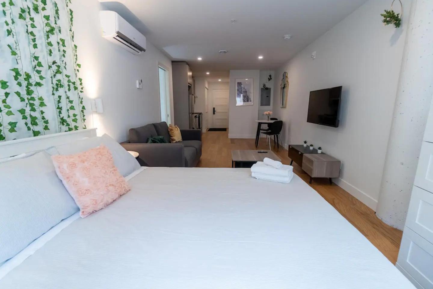 Rozenhaus Montreal Hotel 部屋 写真