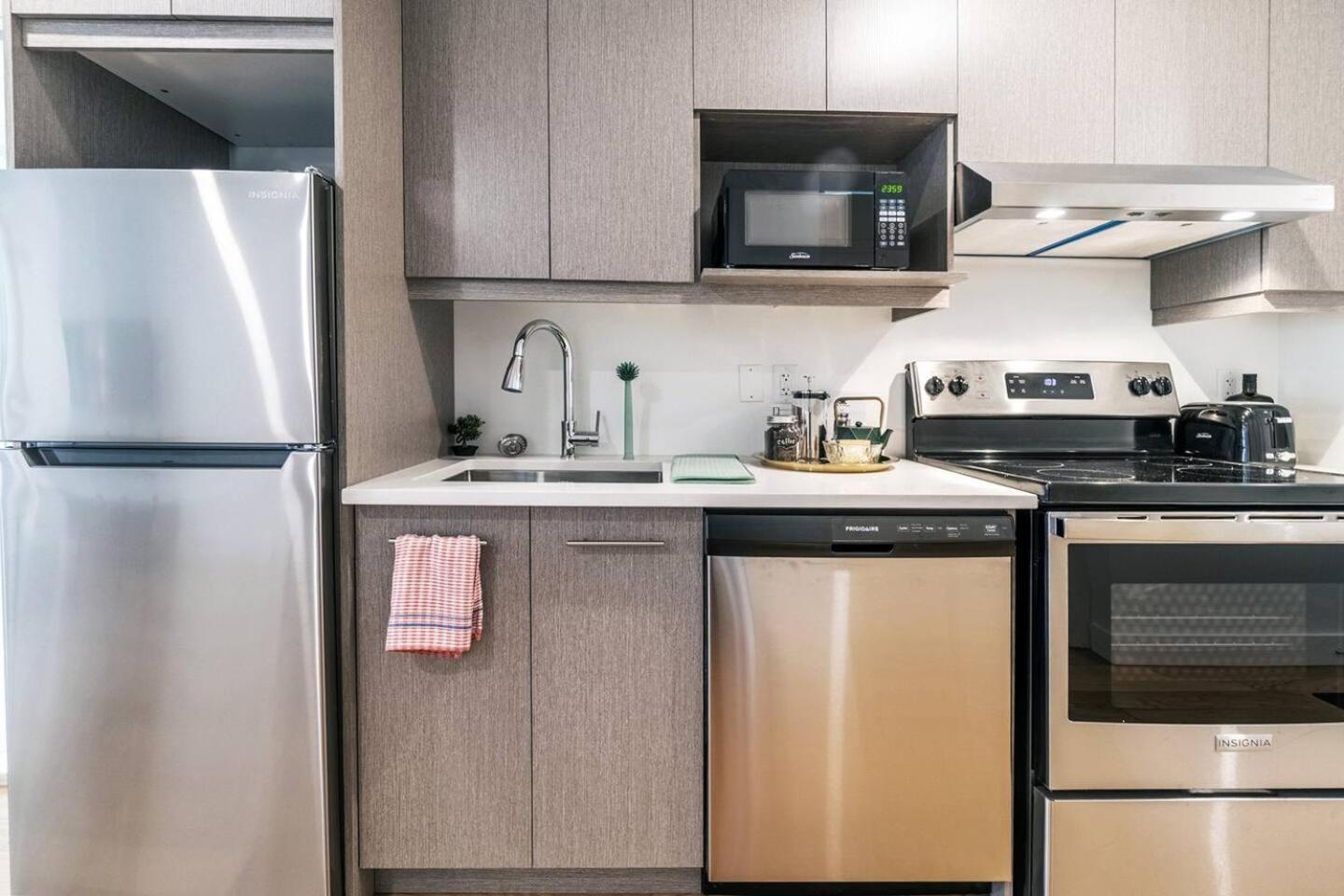 Rozenhaus Montreal Hotel エクステリア 写真