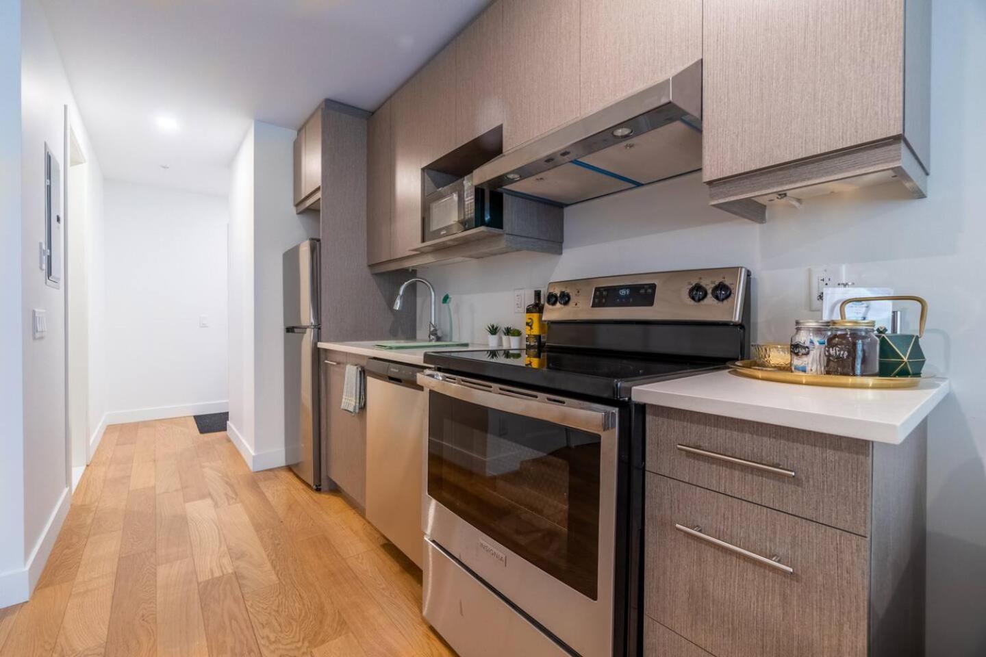 Rozenhaus Montreal Hotel エクステリア 写真